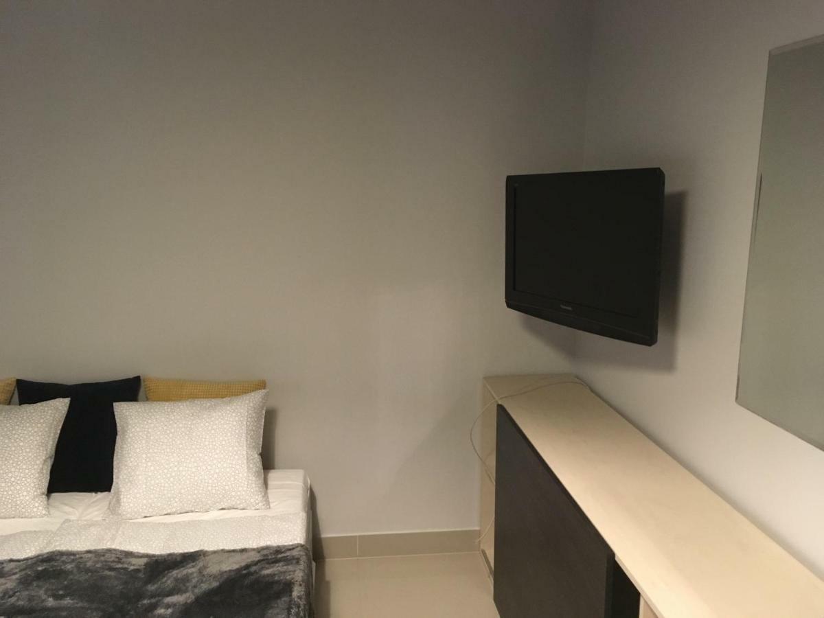 Mia Mia House Pansiyon Katoviçe Dış mekan fotoğraf